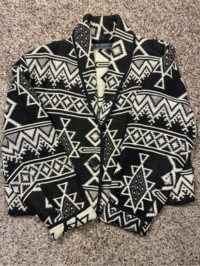 VTG New Identity Aztec Tapestry Cropped Woven Blanket Jacket